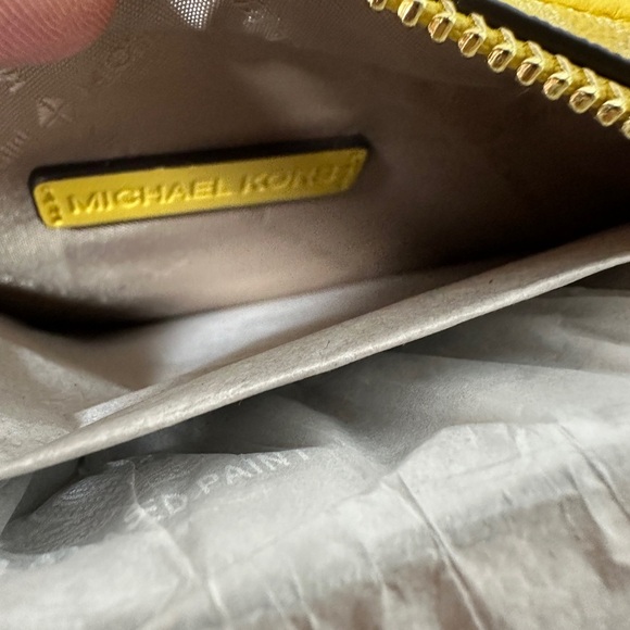 NWT Michael Kors crossbody. - Picture 5 of 9